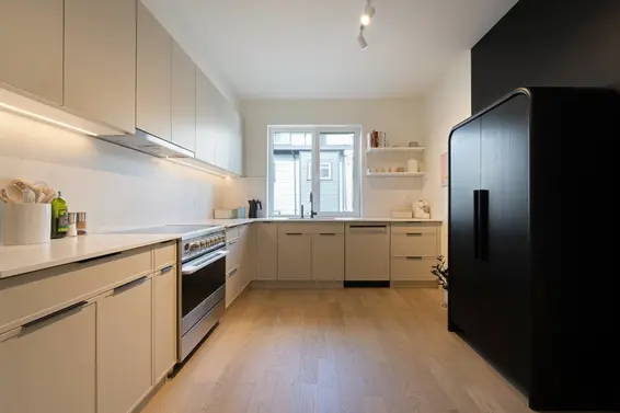 24 632 East 3rd Street, North Vancouver For Sale - image 17