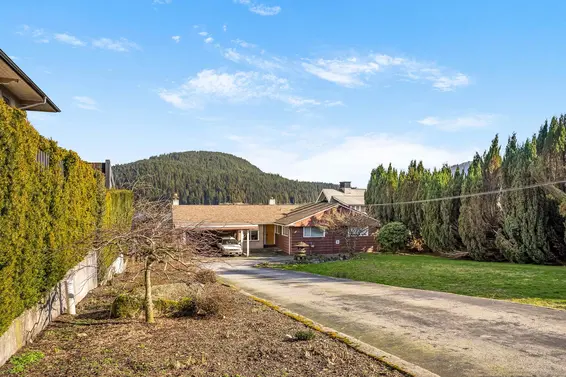 450 Beachview Drive, North Vancouver For Sale - image 22