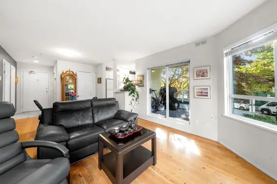 115 128 West 8th Street, North Vancouver For Sale - image 3