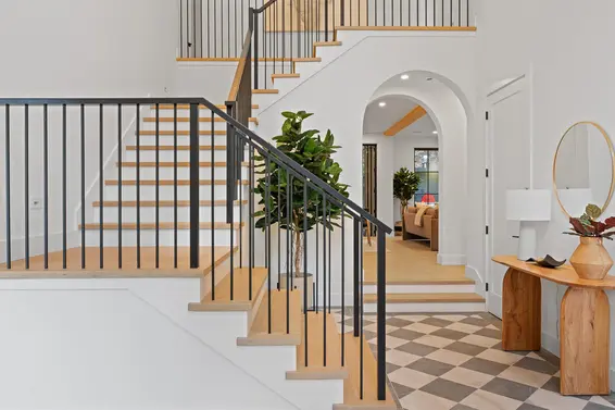 4031 Rose Crescent, West Vancouver For Sale - image 3