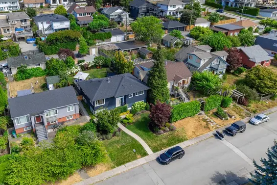 536 East 5th Street, North Vancouver For Sale - image 38
