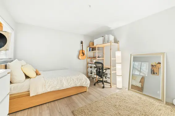 305 1050 Bowron Court, North Vancouver For Sale - image 19