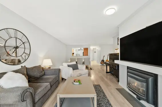 305 1050 Bowron Court, North Vancouver For Sale - image 5