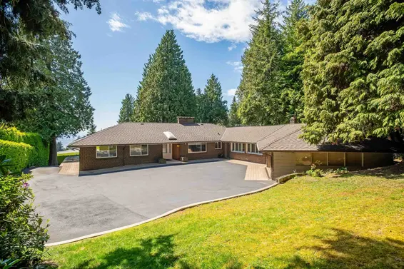 2695 Rosebery Avenue, West Vancouver For Sale - image 32