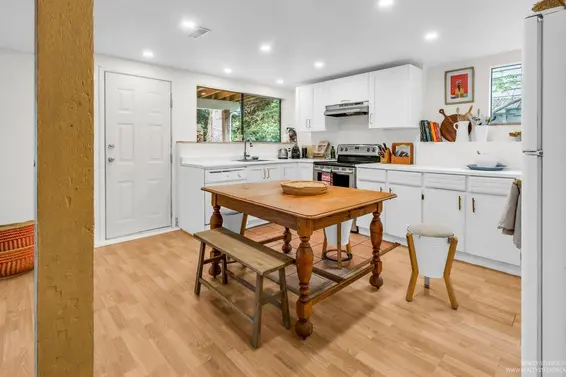 1706 Deep Cove Road, North Vancouver For Sale - image 6