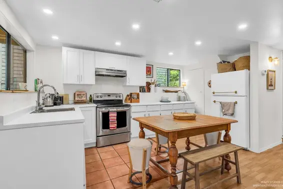 1706 Deep Cove Road, North Vancouver For Sale - image 7