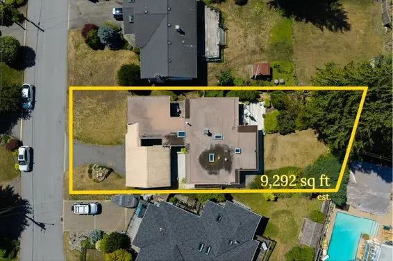 4568 Marineview Crescent, North Vancouver For Sale - image 37