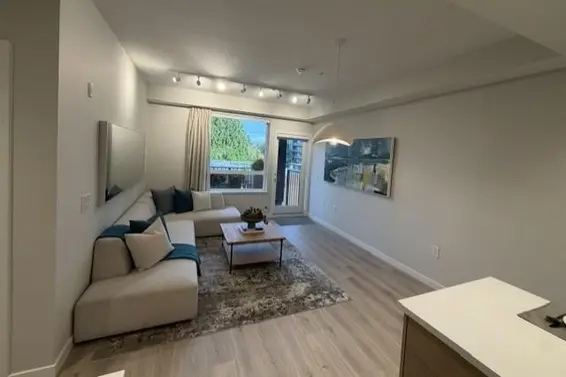401 110 East 17th Street, North Vancouver For Sale - image 2
