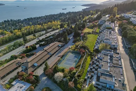 47 2250 Folkestone Way, West Vancouver For Sale - image 37