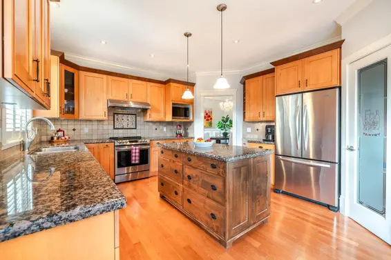 1630 Lawson Avenue, West Vancouver For Sale - image 11