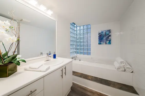 203 408 Lonsdale Avenue, North Vancouver For Sale - image 24