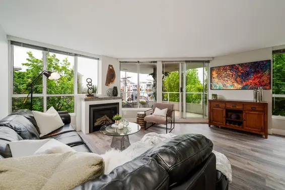 203 408 Lonsdale Avenue, North Vancouver For Sale - image 3