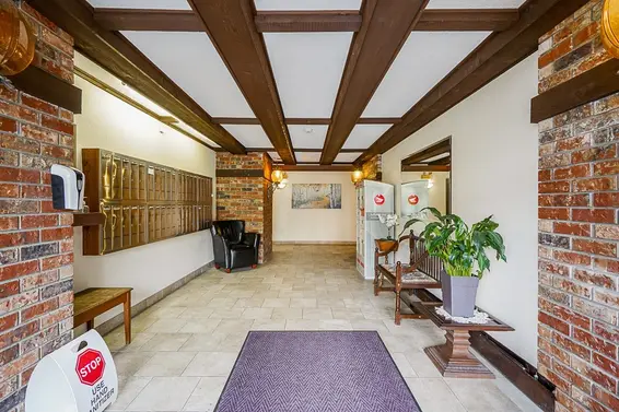 213 145 West 18Th Street, North Vancouver For Sale - image 31