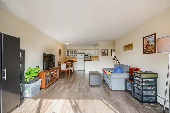 213 145 West 18Th Street, North Vancouver For Sale - image 4