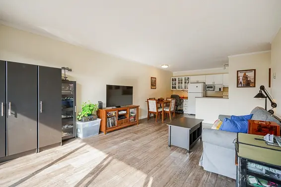 213 145 West 18Th Street, North Vancouver For Sale - image 5