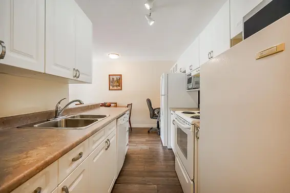 213 145 West 18Th Street, North Vancouver For Sale - image 8