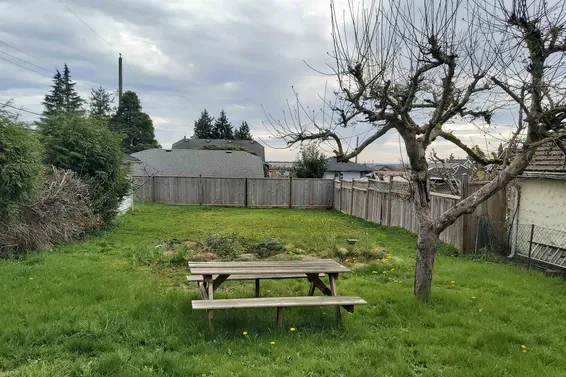 535 East 8th Street, North Vancouver For Sale - image 4