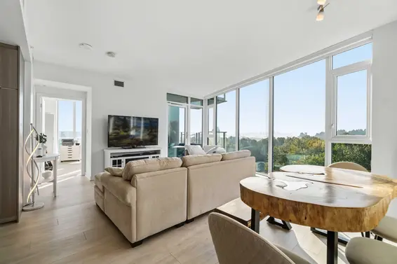 1306 1401 Hunter Street, North Vancouver For Sale - image 2