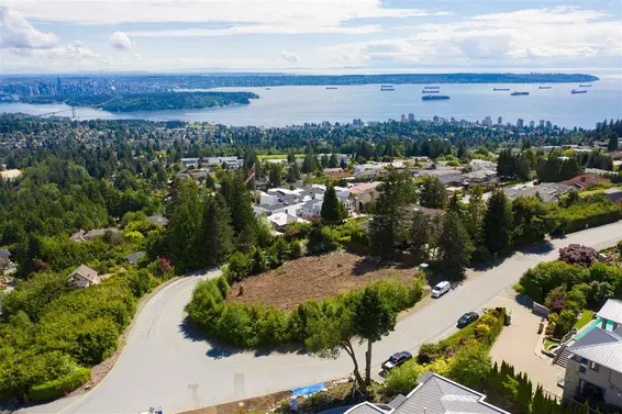 1430 Chartwell Drive, West Vancouver For Sale - image 10