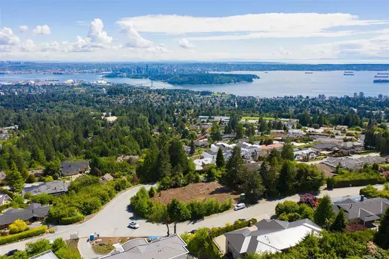 1430 Chartwell Drive, West Vancouver For Sale - image 9