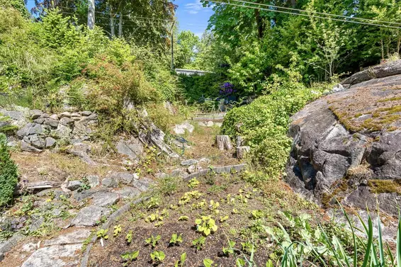4704 Dogwood Lane, West Vancouver For Sale - image 17