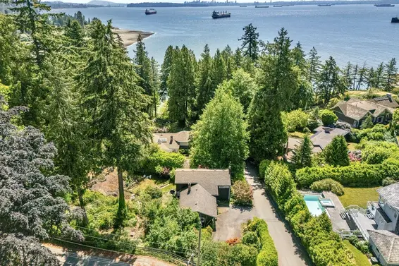 4704 Dogwood Lane, West Vancouver For Sale - image 20