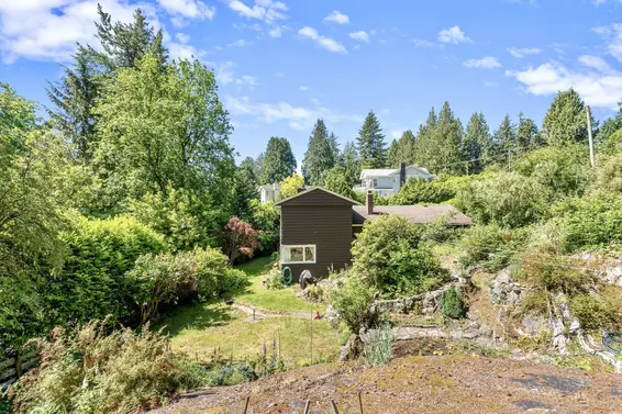 4704 Dogwood Lane, West Vancouver For Sale - image 6