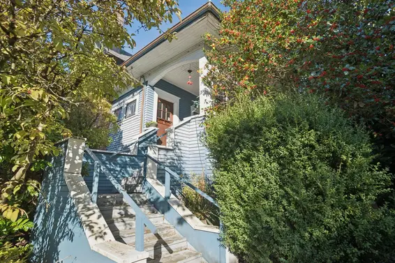 358 West 16th Street, North Vancouver For Sale - image 3
