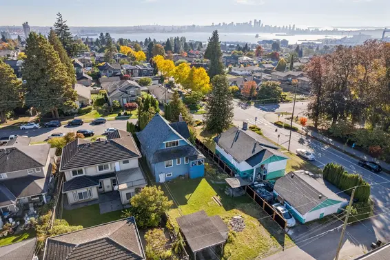 358 West 16th Street, North Vancouver For Sale - image 5