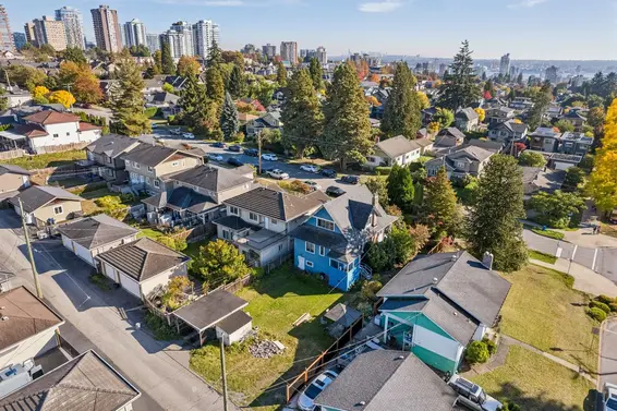 358 West 16th Street, North Vancouver For Sale - image 6