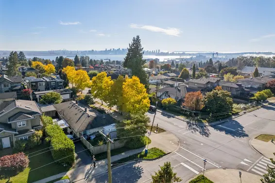 358 West 16th Street, North Vancouver For Sale - image 8