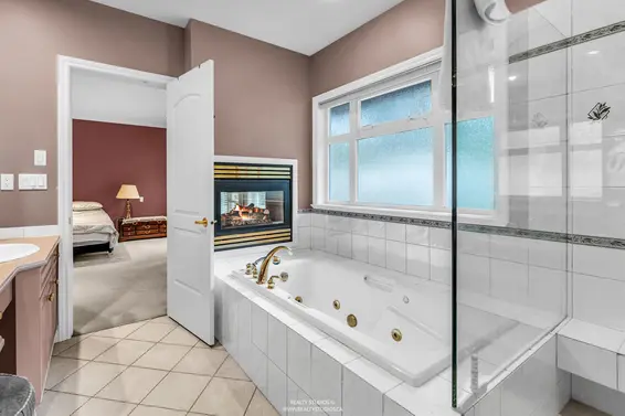 563 Esquimalt Avenue, West Vancouver For Sale - image 17