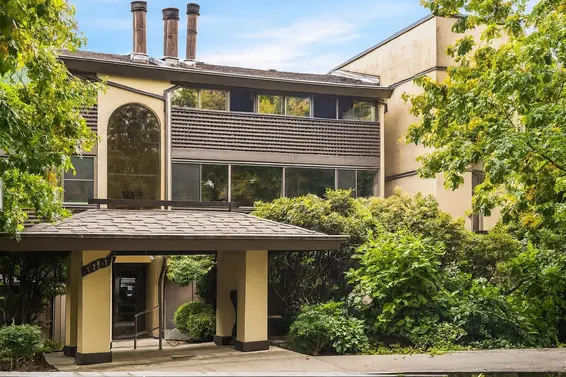 209 141 West 13th Street, North Vancouver