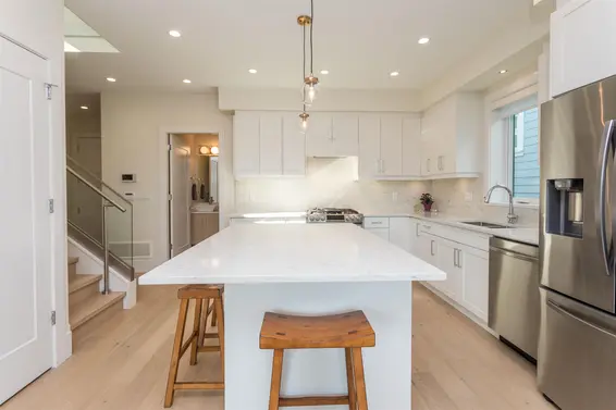 341 East 13th Street, North Vancouver For Sale - image 8