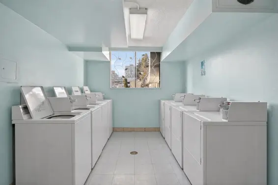 2004 145 St. Georges Avenue, North Vancouver For Sale - image 17