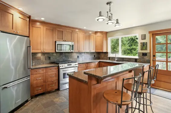 2645 Poplynn Drive, North Vancouver For Sale - image 11
