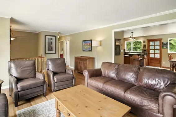2645 Poplynn Drive, North Vancouver For Sale - image 8