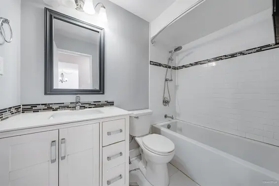 320 3080 Lonsdale Avenue, North Vancouver For Sale - image 20