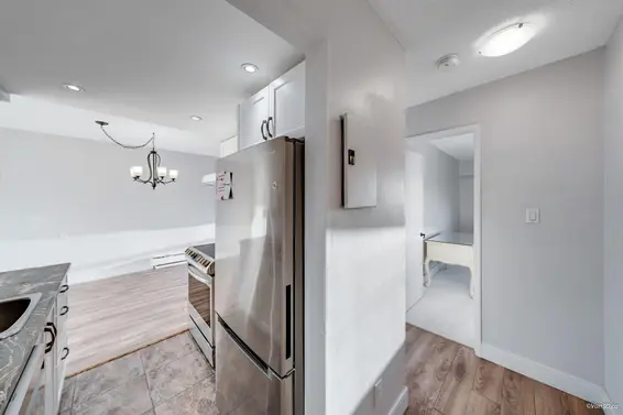 320 3080 Lonsdale Avenue, North Vancouver For Sale - image 4