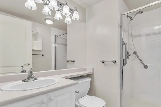 413 2059 Chesterfield Avenue, North Vancouver For Sale - image 26