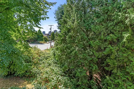413 2059 Chesterfield Avenue, North Vancouver For Sale - image 30