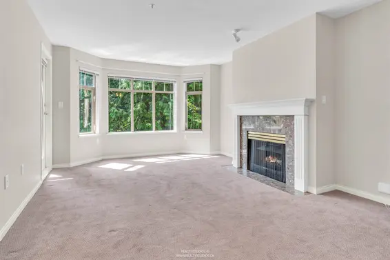 413 2059 Chesterfield Avenue, North Vancouver For Sale - image 4