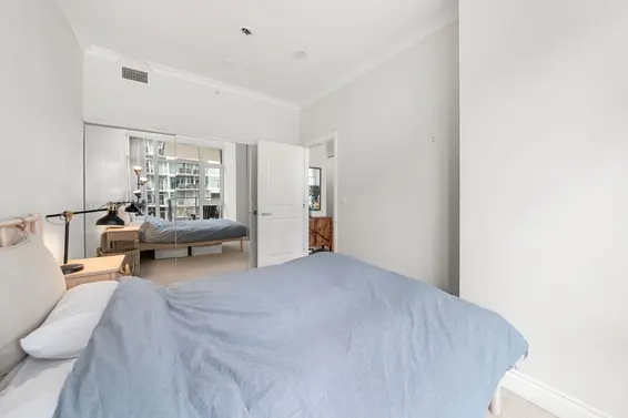 313 175 Victory Ship Way, North Vancouver For Sale - image 23