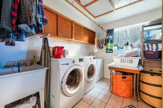 5261 Cliffridge Avenue, North Vancouver For Sale - image 7