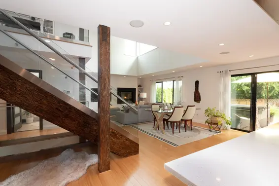 1930 Panorama Drive, North Vancouver For Sale - image 11