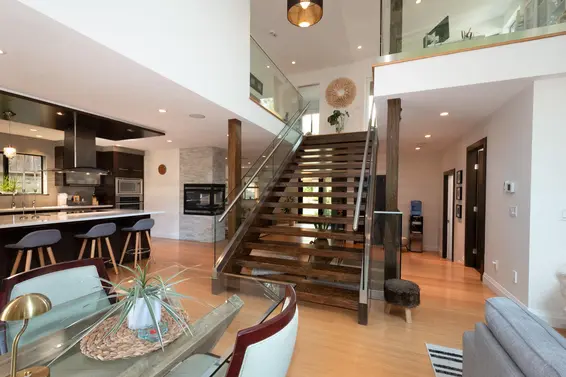 1930 Panorama Drive, North Vancouver For Sale - image 16