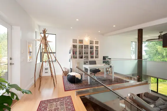 1930 Panorama Drive, North Vancouver For Sale - image 18