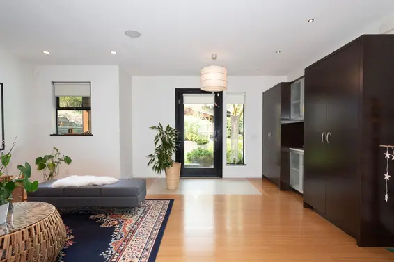 1930 Panorama Drive, North Vancouver For Sale - image 3