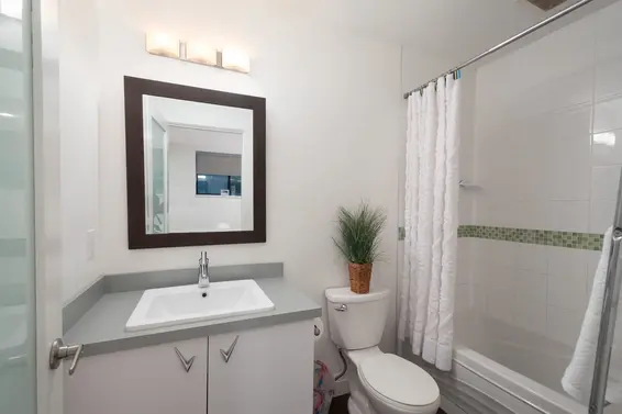 1930 Panorama Drive, North Vancouver For Sale - image 33