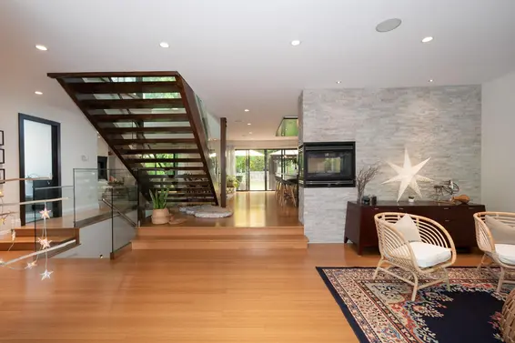 1930 Panorama Drive, North Vancouver For Sale - image 5